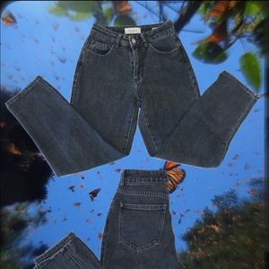 PacSub Throwback Black Mom Jeans